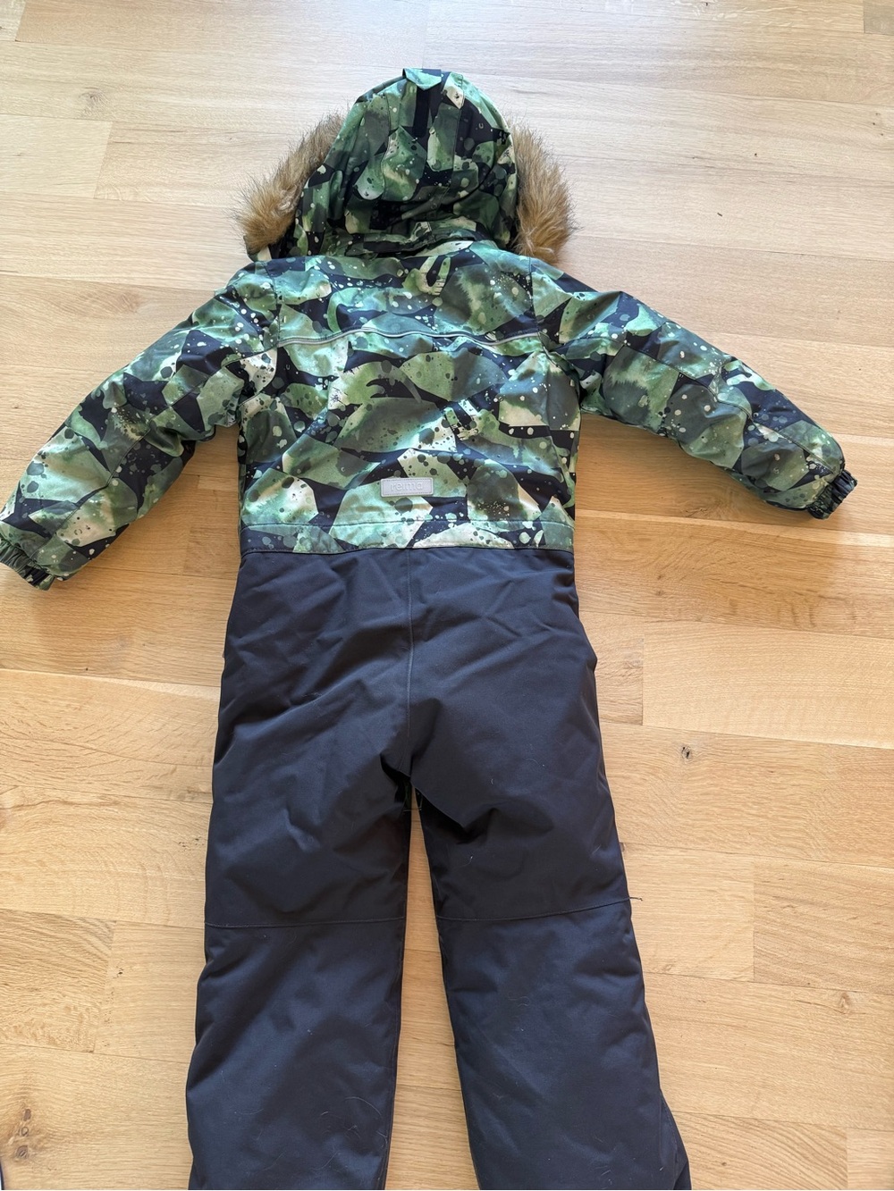 Reima Insulated Snow One-Piece with Removable Faux Fur Hood - Sz 122 (7) - Picture 8 of 10
